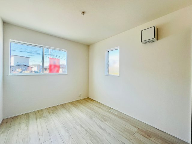 高崎市下之城町の洋室|お子様の一人部屋デビューにも最適♪