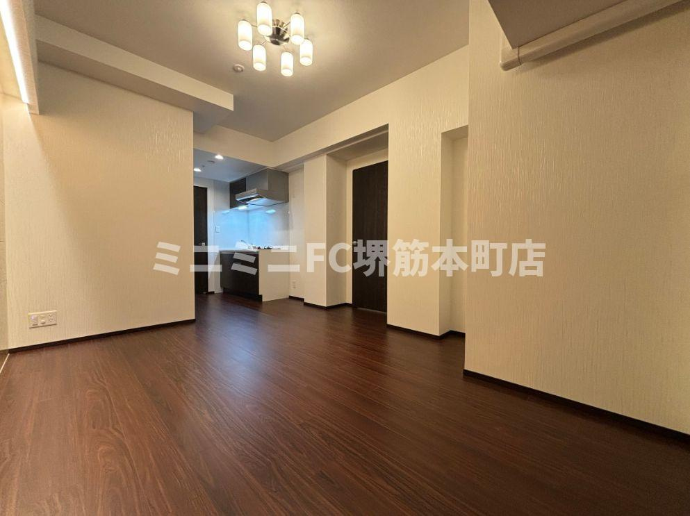Vinoプレジオ本町の居間・リビング|※奇数階はホワイト系のお部屋です。