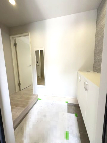 【内装】 | 大野城市雑餉隈町2丁目1期　2号棟（全2棟）【仲介手数料無料・0円】 | 施工例。リビングです。施工例は完成時と異なる場合があります。家具・家電等はCGによる配置例です。物件には含まれません