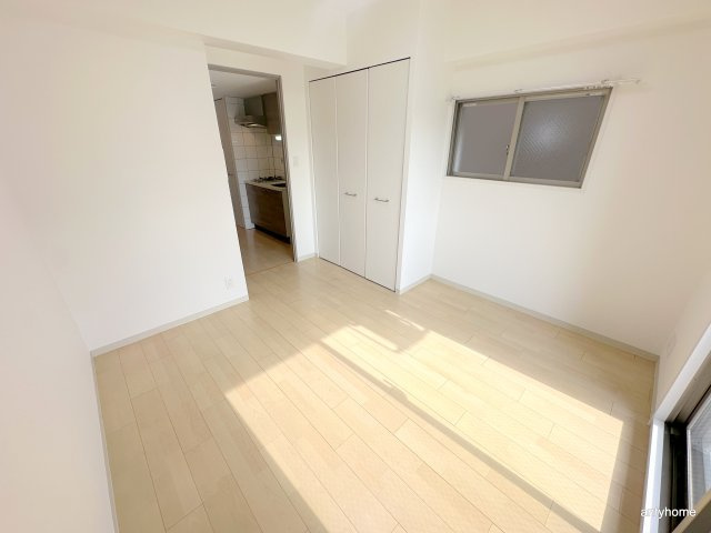 エスリード谷町六丁目　仲介手数料無料の居間・リビング