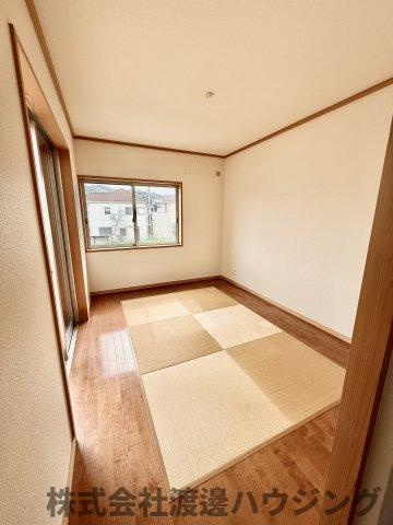 新田2丁目貸家の和室