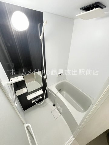 東大阪市鴻池本町のハイツの浴室