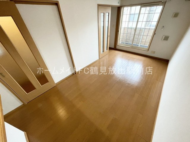東大阪市三島２丁目のハイツの内装