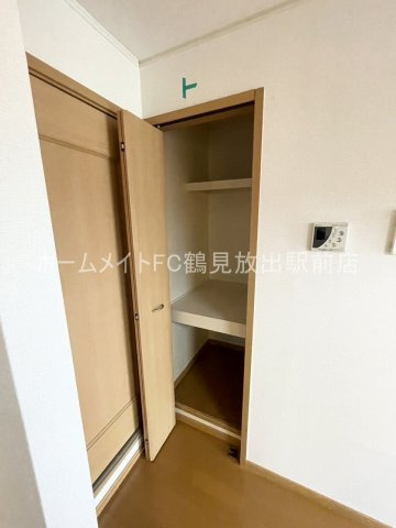 東大阪市三島２丁目のハイツのその他