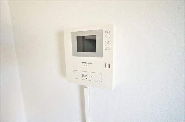 習志野市津田沼４丁目の賃貸マンションのセキュリティ|急な来客でもＴＶモニターホンで安心ですね※写真は別の部屋になります。