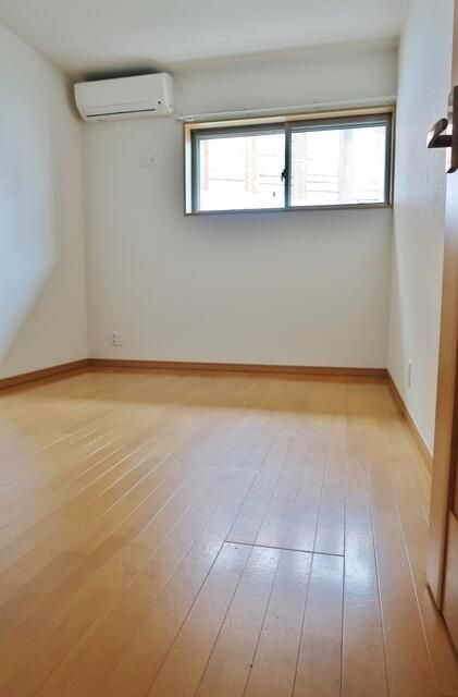 サンピア白山．の寝室