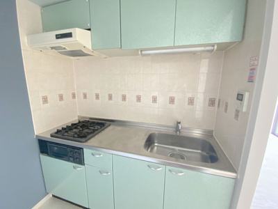 【キッチン】 | レニエ・ラ・ヴェルトゥ