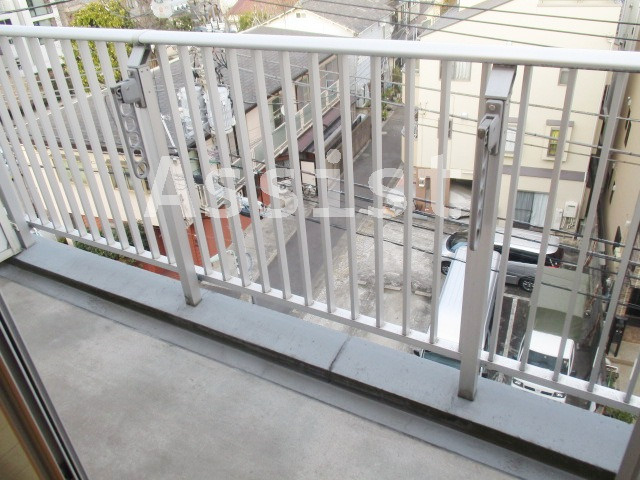 エスティメゾン武蔵小山のバルコニー