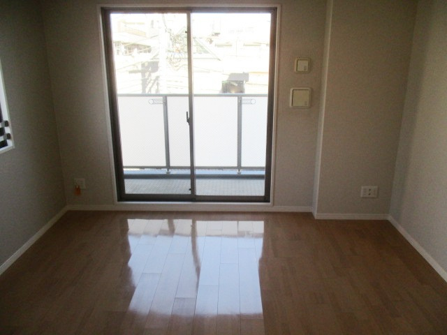 エスティメゾン武蔵小山の居間・リビング