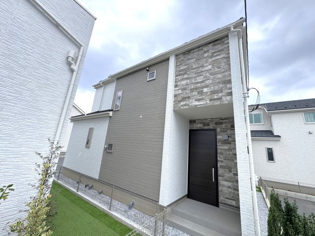 松戸市新松戸６丁目新築戸建【新松戸南小学校：4分】の外観|2-F号棟外観・完成済み内覧可能です！