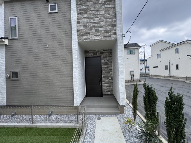 松戸市新松戸６丁目新築戸建【新松戸南小学校：4分】のエントランス|エントランス