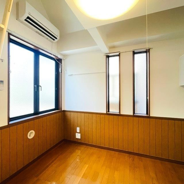レジデンス池袋の居間・リビング