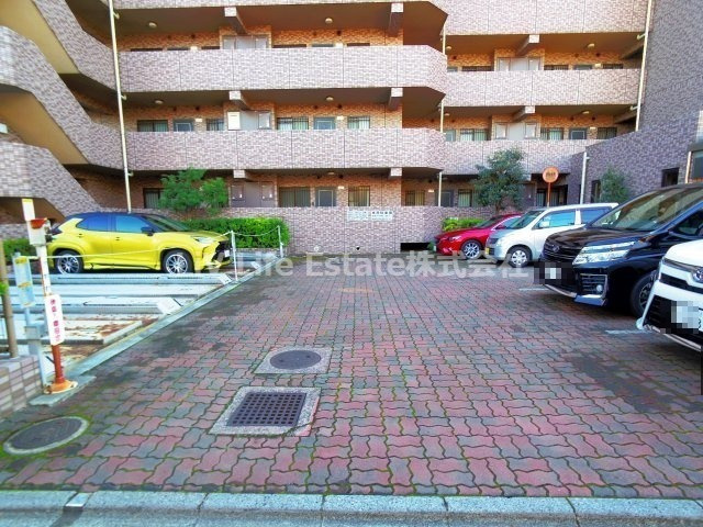 エマーレ保谷　（旧ティースガーデンホウヤ）