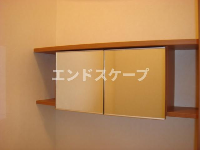 リバージュの収納|トイレ収納
高崎、前橋のお部屋探しはエンドスケープまで！お客様の理想お聞かせ下さい♪