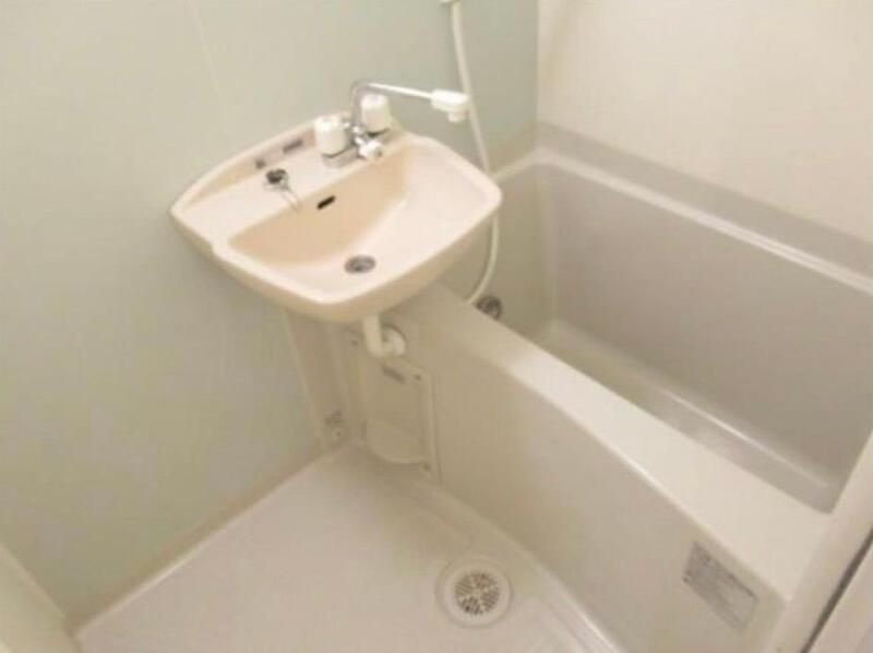 レゾナンス西新井の洗面所