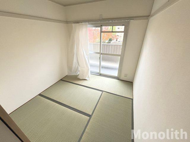 鶴山台9号棟の和室