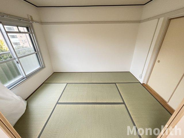 鶴山台9号棟の和室