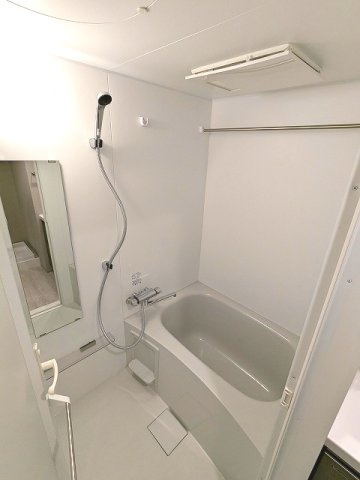 ニド元浅草の浴室|24時間換気浴室乾燥機付、自動お湯針機能付きです