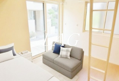 【居間・リビング】 | メゾン・イズミ | 洋室のお部屋です。（家具付きではありません）