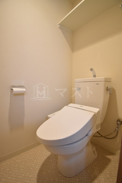 大阪市中央区北久宝寺町２丁目の賃貸マンションのトイレ