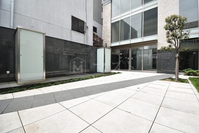 大阪市中央区松屋町の賃貸マンションのエントランス