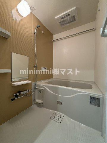 大阪市中央区上本町西２丁目の賃貸マンションの浴室