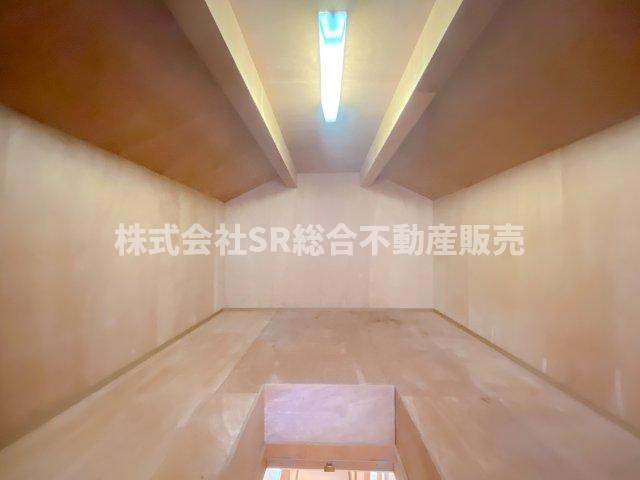 六万寺町1丁目中古戸建の収納|容量たっぷりの屋根裏収納もございます！