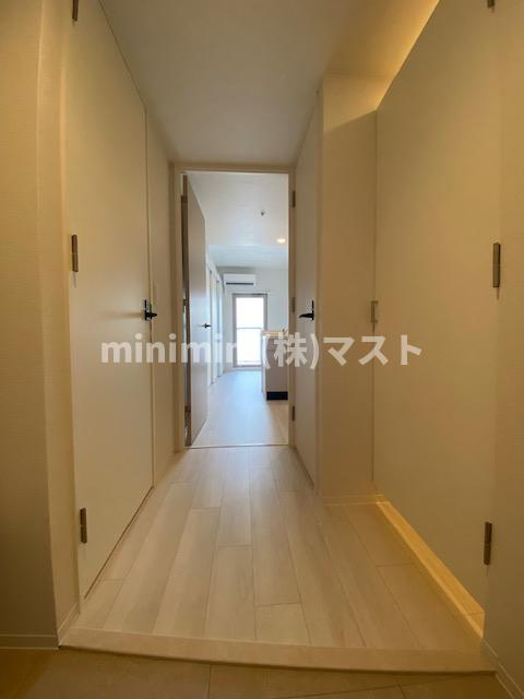 大阪市中央区瓦町２丁目の賃貸マンションの玄関
