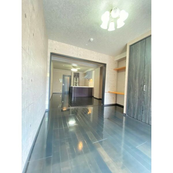 大阪市中央区南船場２丁目の賃貸マンションの内装