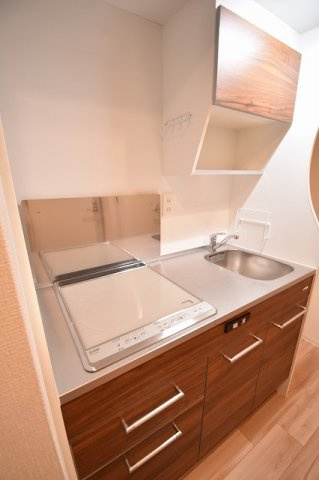 大阪市中央区瓦屋町２丁目の賃貸マンションのキッチン