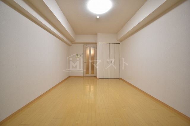 大阪市中央区平野町４丁目の賃貸マンションの居間・リビング