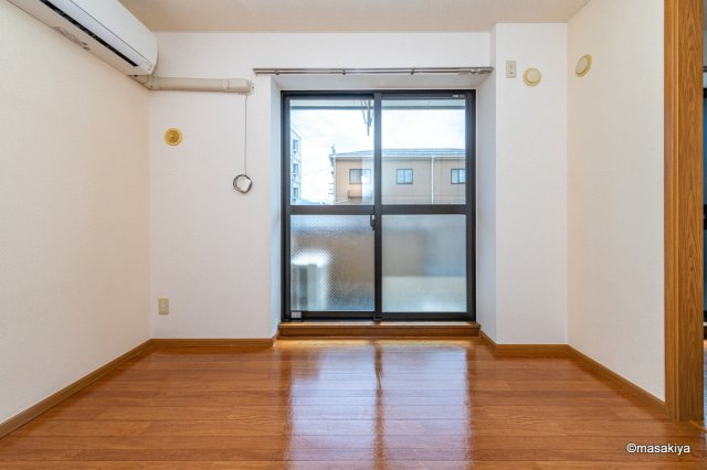 ツイン・コート　Ｂの居間・リビング