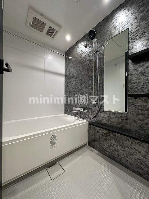 大阪市中央区谷町４丁目の賃貸マンションの浴室