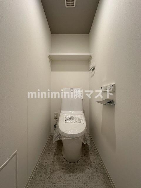 大阪市中央区谷町４丁目の賃貸マンションのトイレ