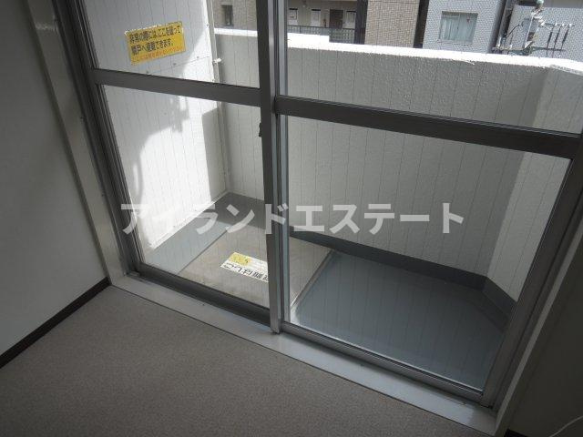 アルス三軒茶屋　高層階　陽当たり良好　浴室乾燥機のバルコニー