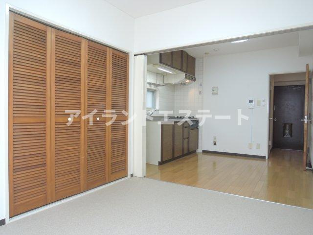 アルス三軒茶屋　高層階　陽当たり良好　浴室乾燥機の居間・リビング