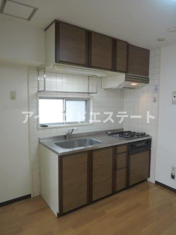 アルス三軒茶屋　高層階　陽当たり良好　浴室乾燥機のキッチン