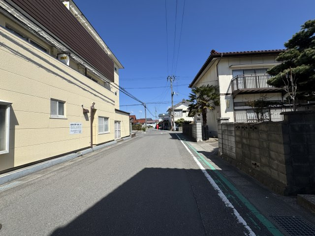 想定年間賃料　1,056万　想定利回り　23.4％　鉄骨造・木造の周辺