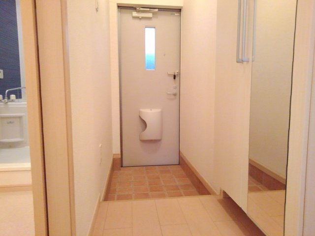 ブリアン　オーブの玄関