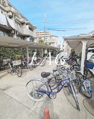 【その他共用部分】 | サンパーク三園 | 駐輪場です。