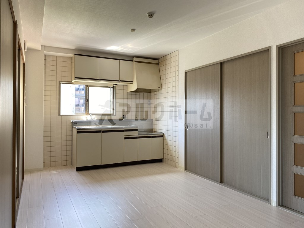 マンショングランディの居間・リビング