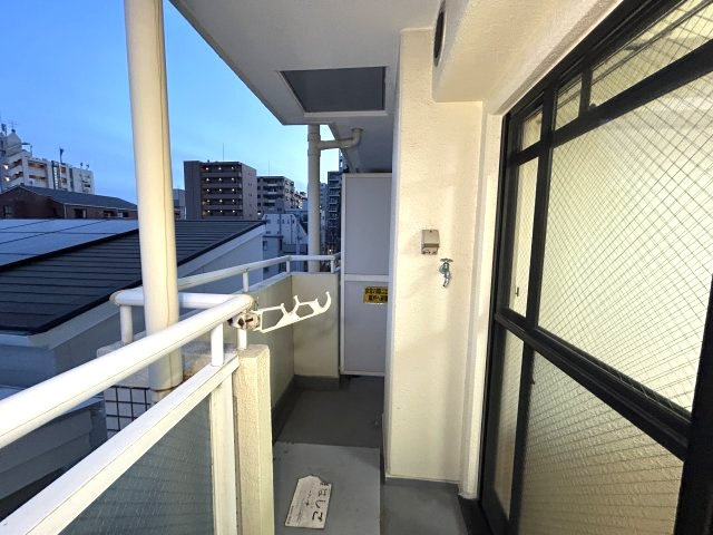シンプルライフ六甲のバルコニー
