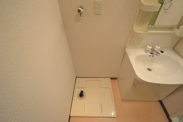 DAIWAマンションの洗面所