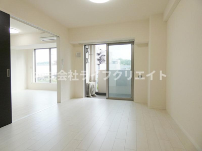 【内装】 | Grand Bell Malle