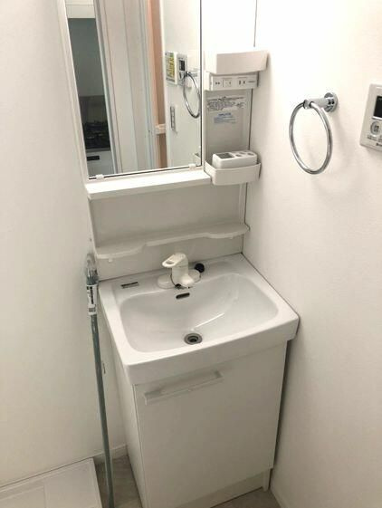 大山西町レジデンスの洗面所