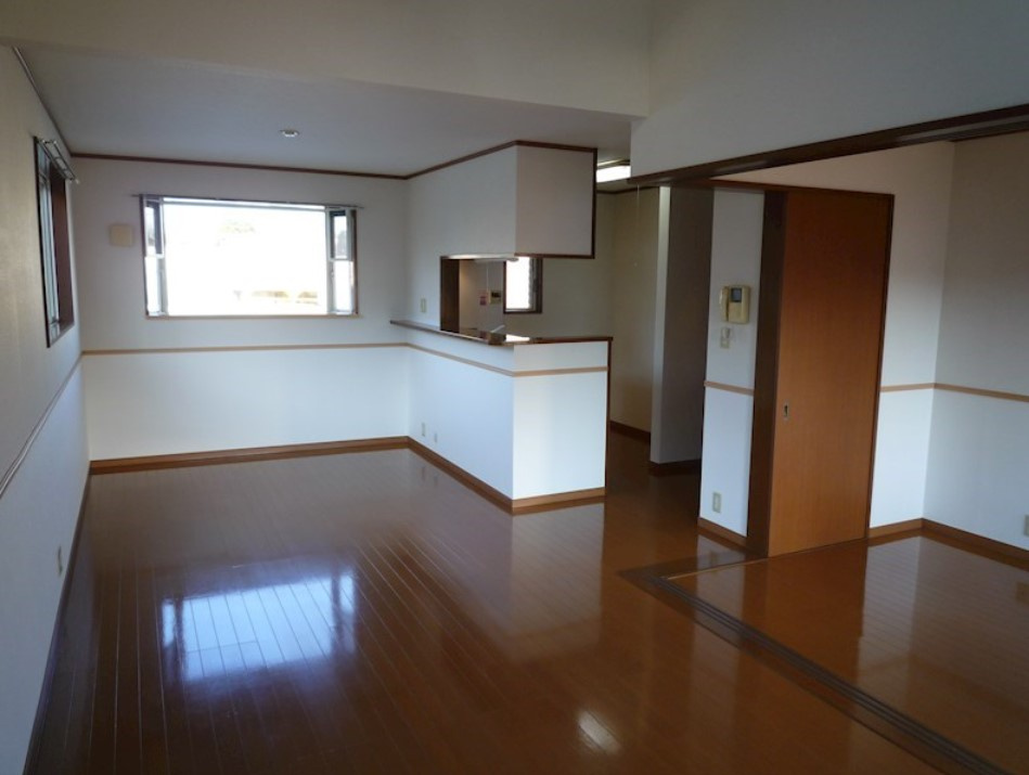 エレガント・ヴァラュアブルの居間・リビング