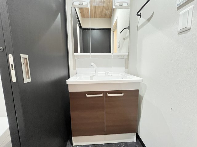ReDEAL北小金の独立洗面台