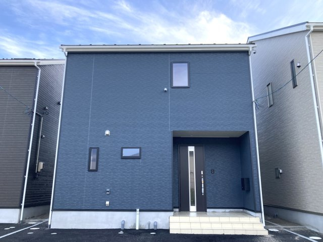 富山市中市２丁目の新築一戸建