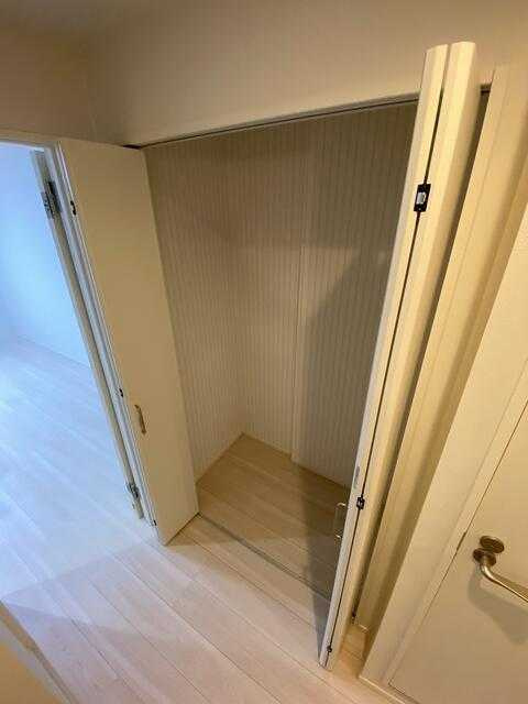 V-room夏見の収納