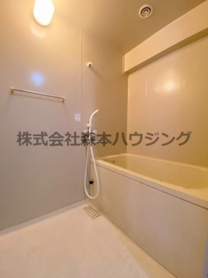 【浴室】 | 　グレイシィーK・Y | お風呂で日々の疲れを落としましょう